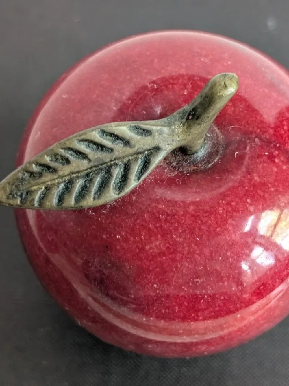 Vintage MCM Polished Marble Alabaster Red Apple Paperweight w/Brass Stem